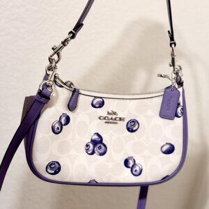 NWT Coach Teri Shoulder Bag In Signature Canvas With Blueberry Print